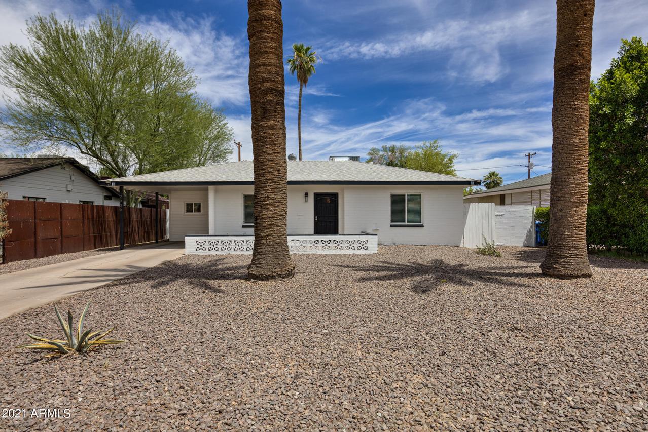 2906 E Earll Dr., Phoenix, AZ 85016