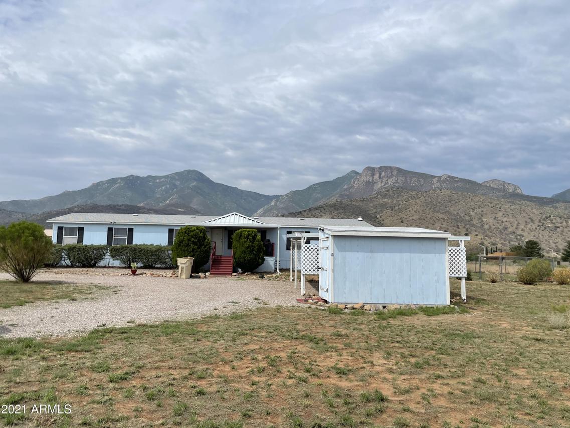 7132 S Thorneydale Ln., Hereford, AZ 85615