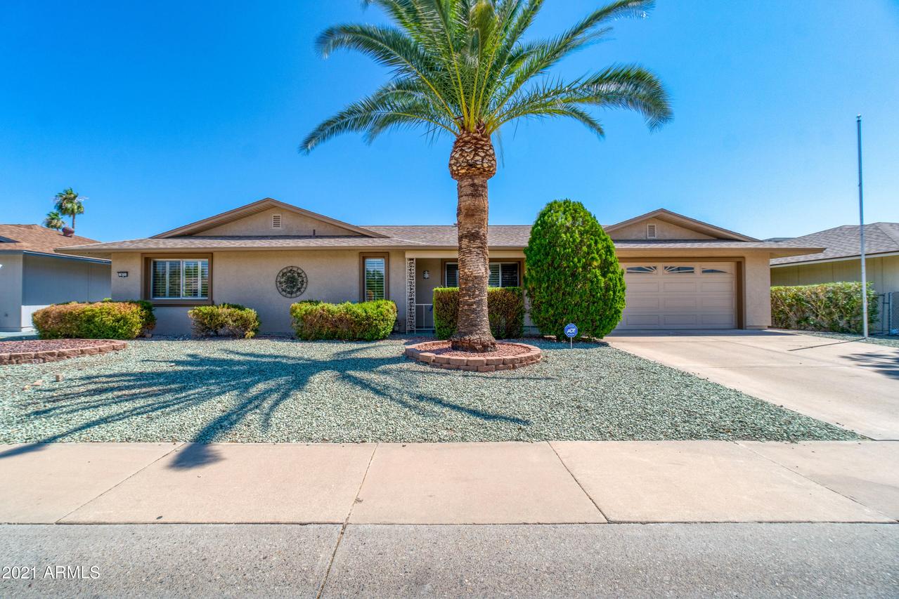 9711 W Wrangler Dr., Sun City, AZ 85373