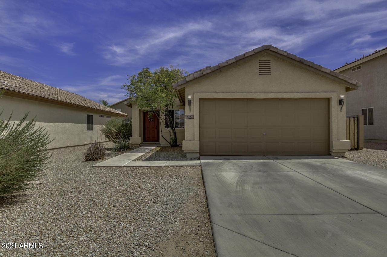 1067 E Stardust Way, San Tan Valley, AZ 85143