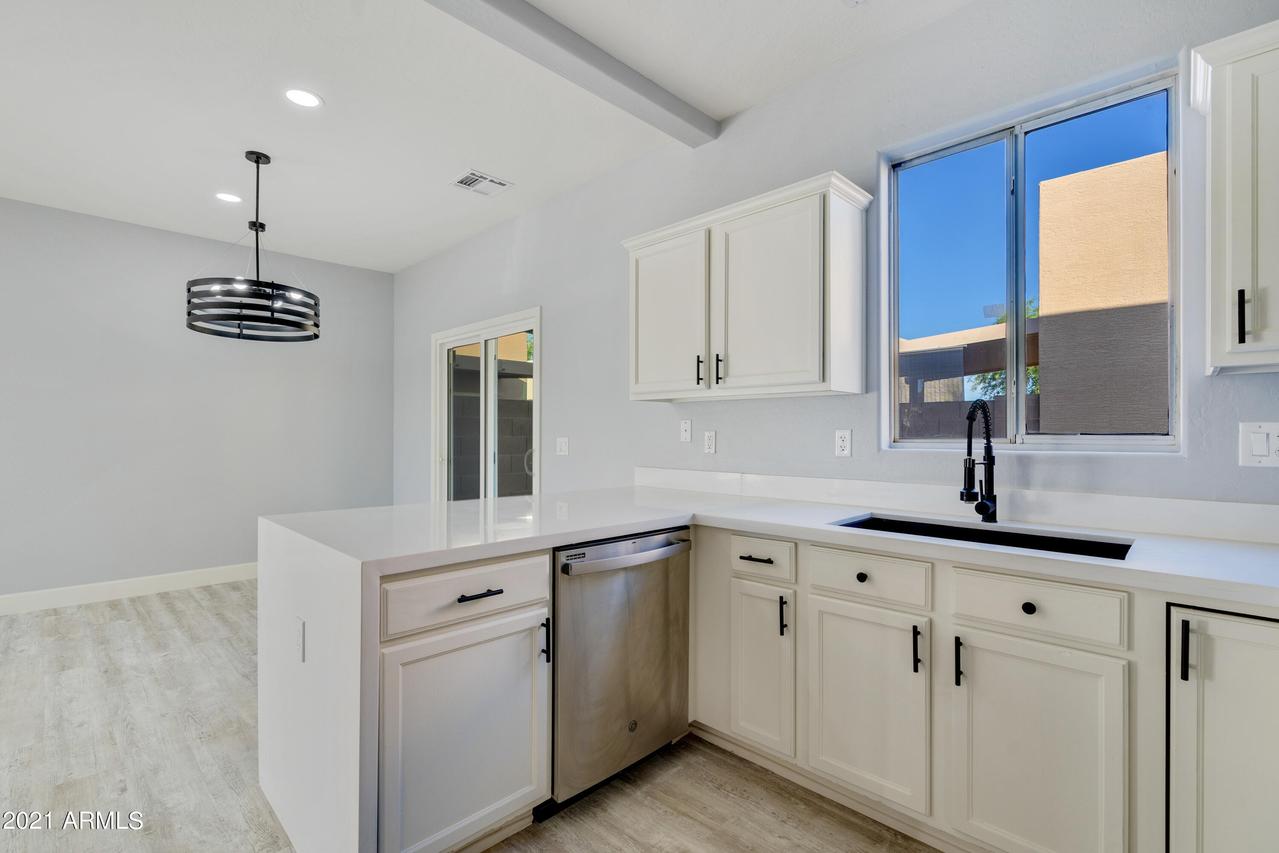 2300 E Magma Rd. #65, San Tan Valley, AZ 85143