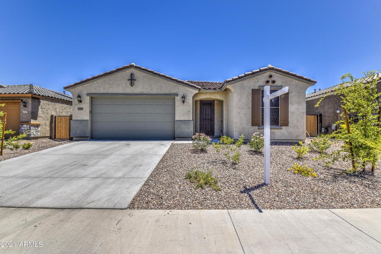 4365 W Pelotazo Way, Queen Creek, AZ 85144