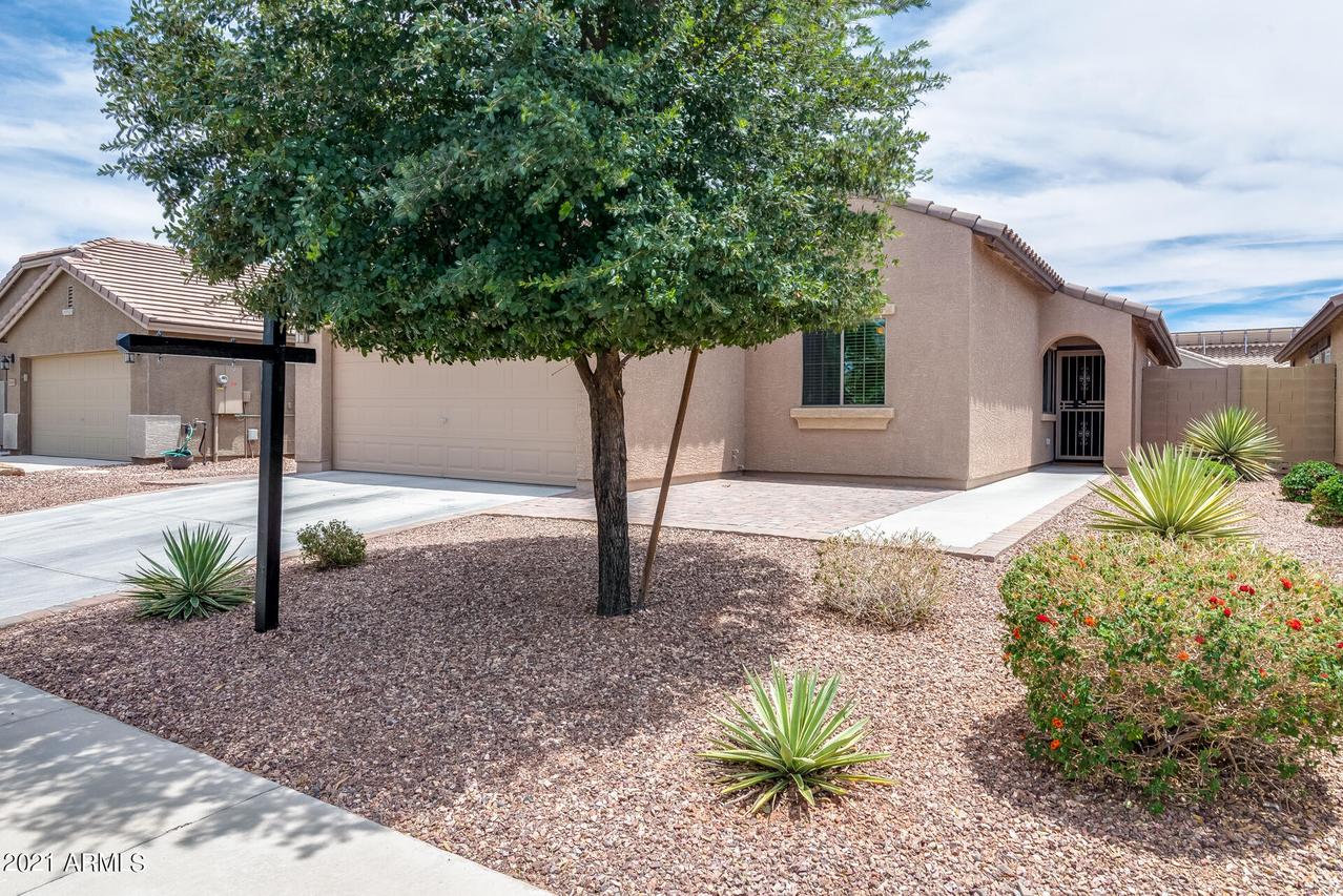 18473 W Young St., Surprise, AZ 85388