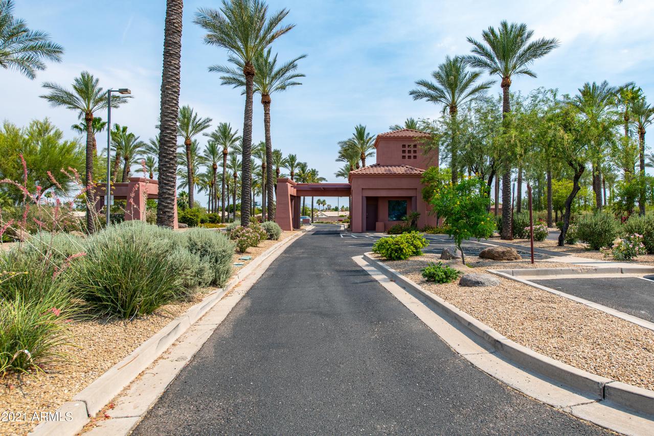 17466 N Amberwood Dr., Surprise, AZ 85374