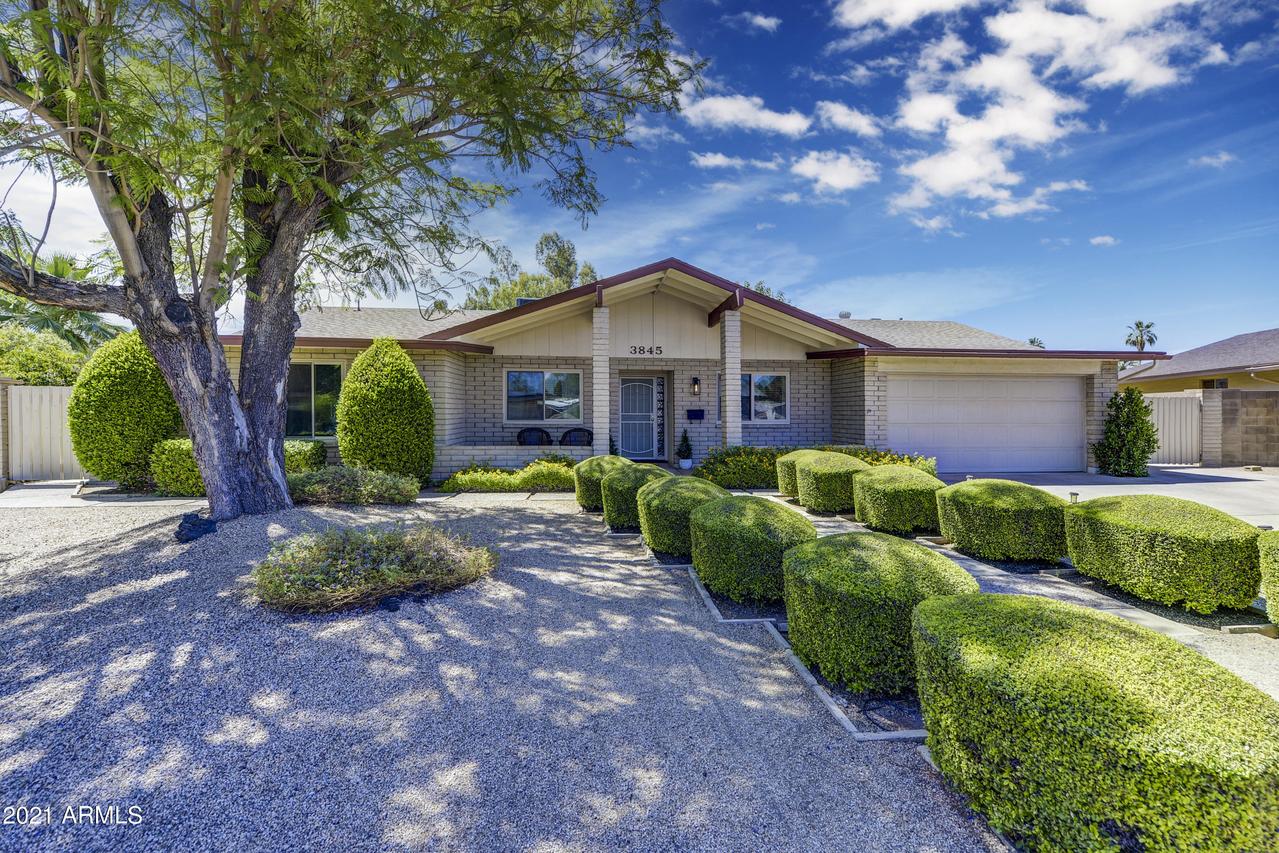 3845 E Sunnyside Dr., Phoenix, AZ 85028