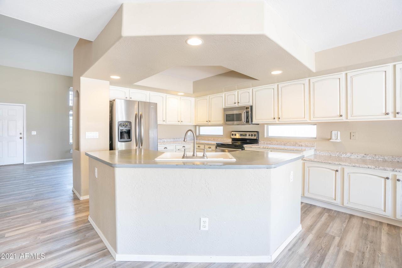 12614 W Cameron Dr., El Mirage, AZ 85335