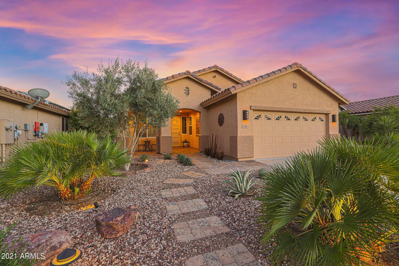 22871 W Moonlight Path, Buckeye, AZ 85326