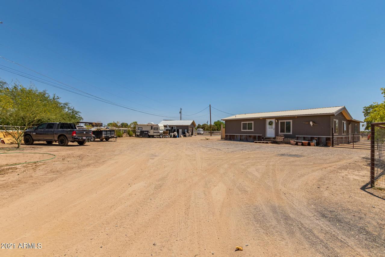 3837 E Stagecoach Pass Ave., San Tan Valley, AZ 85140