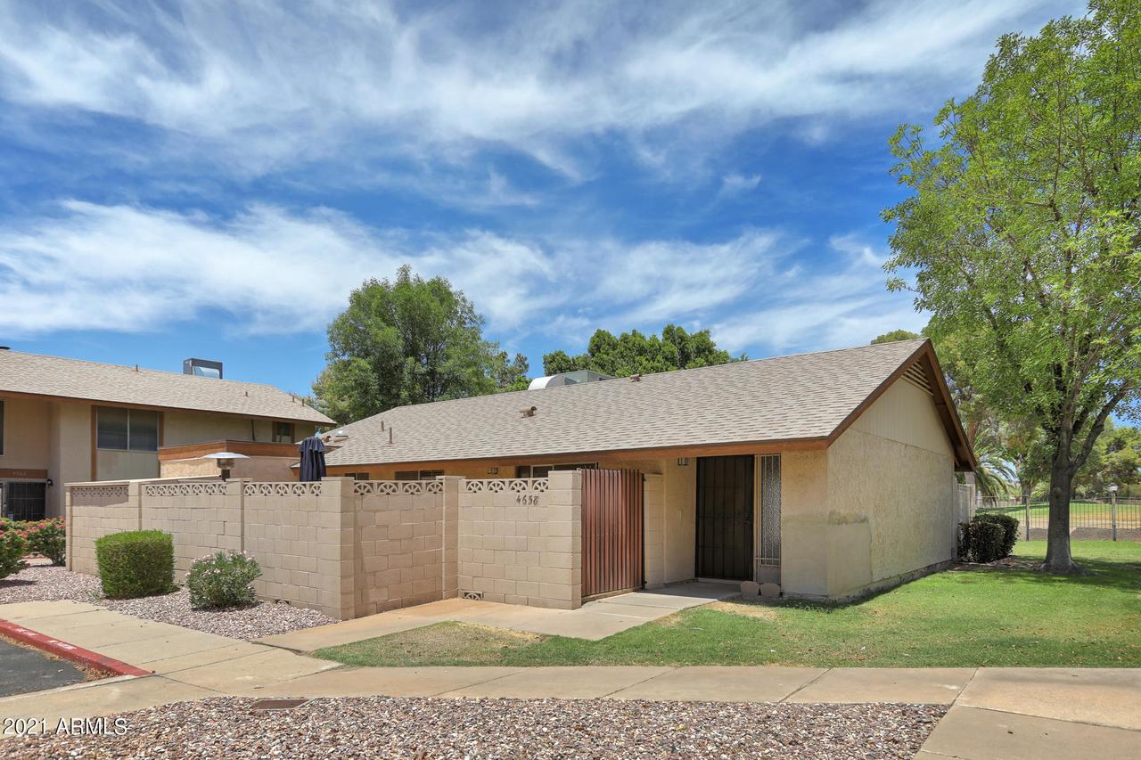 4658 W Continental Dr., Glendale, AZ 85308