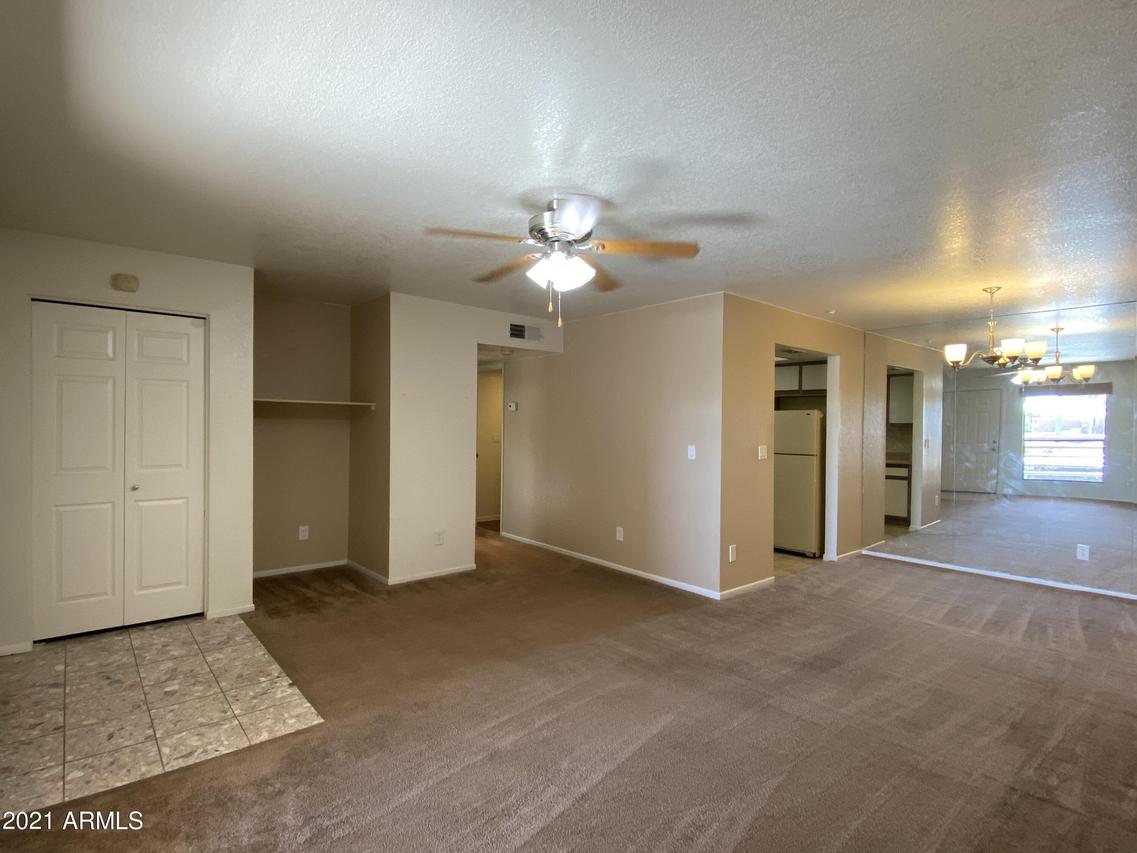 1340 N Recker Rd. #221, Mesa, AZ 85205