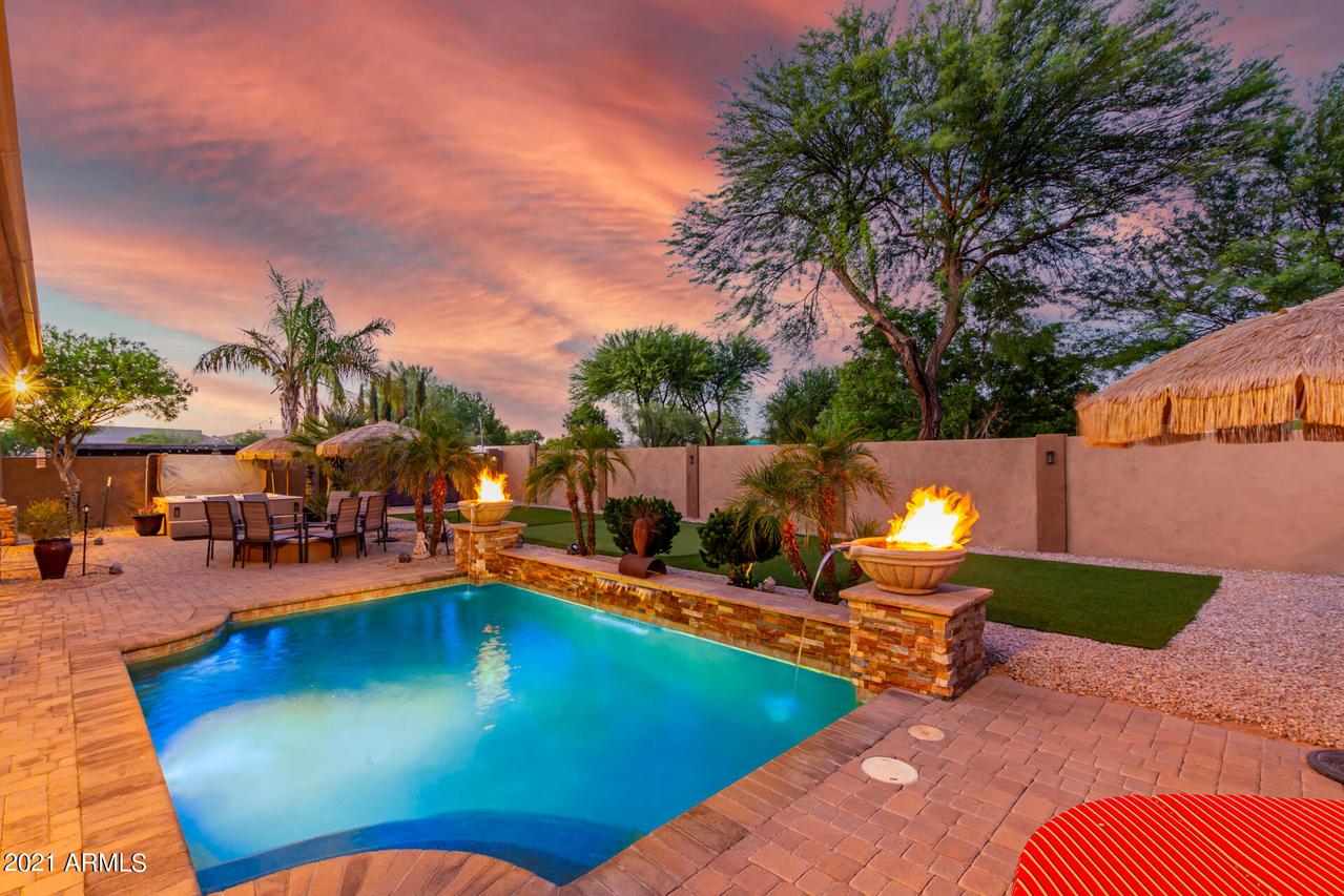 1217 S Larkspur Ct., Gilbert, AZ 85296