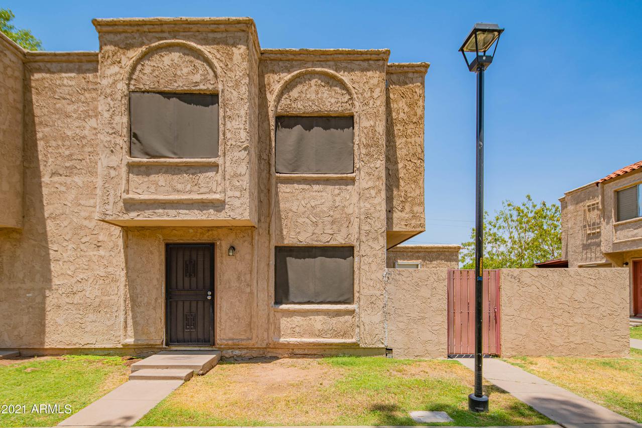 4263 N 67th Ln., Phoenix, AZ 85033