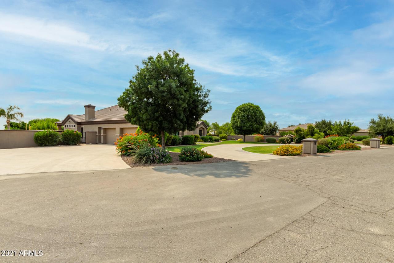 24724 S 213th Pl., Queen Creek, AZ 85142