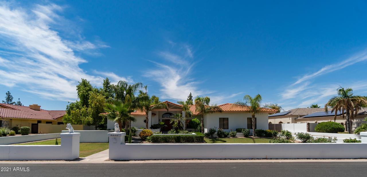 1441 E Los Arboles Dr., Tempe, AZ 85284