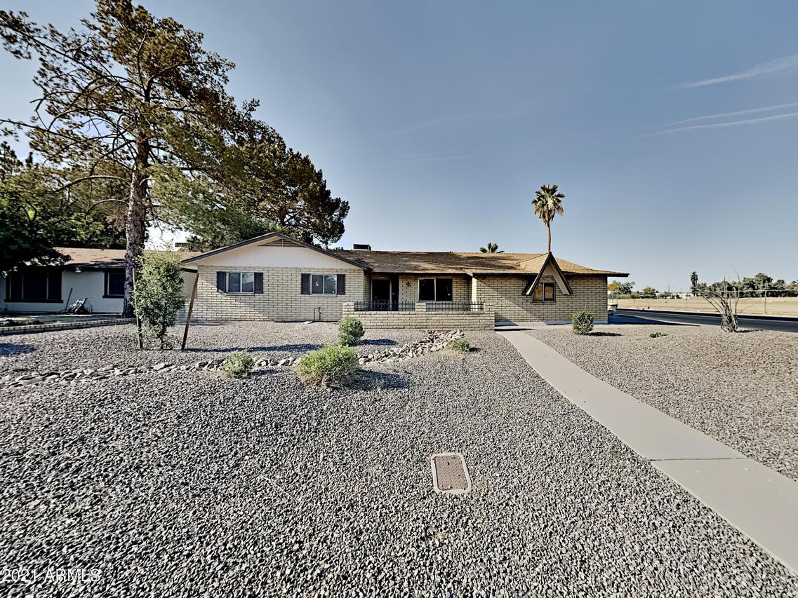 5255 W Royal Palm Rd., Glendale, AZ 85302