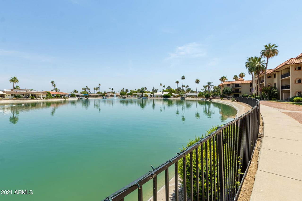 10330 W Thunderbird Blvd. #B115, Sun City, AZ 85351