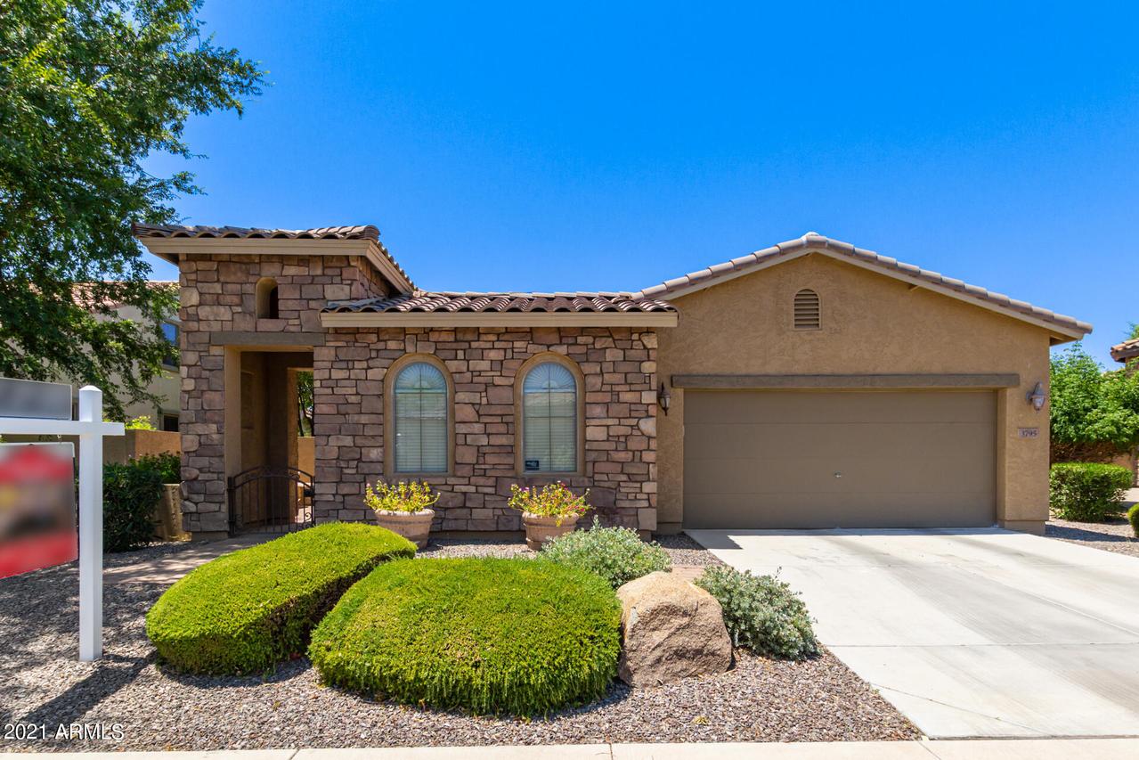 3795 E Glacier Pl., Chandler, AZ 85249