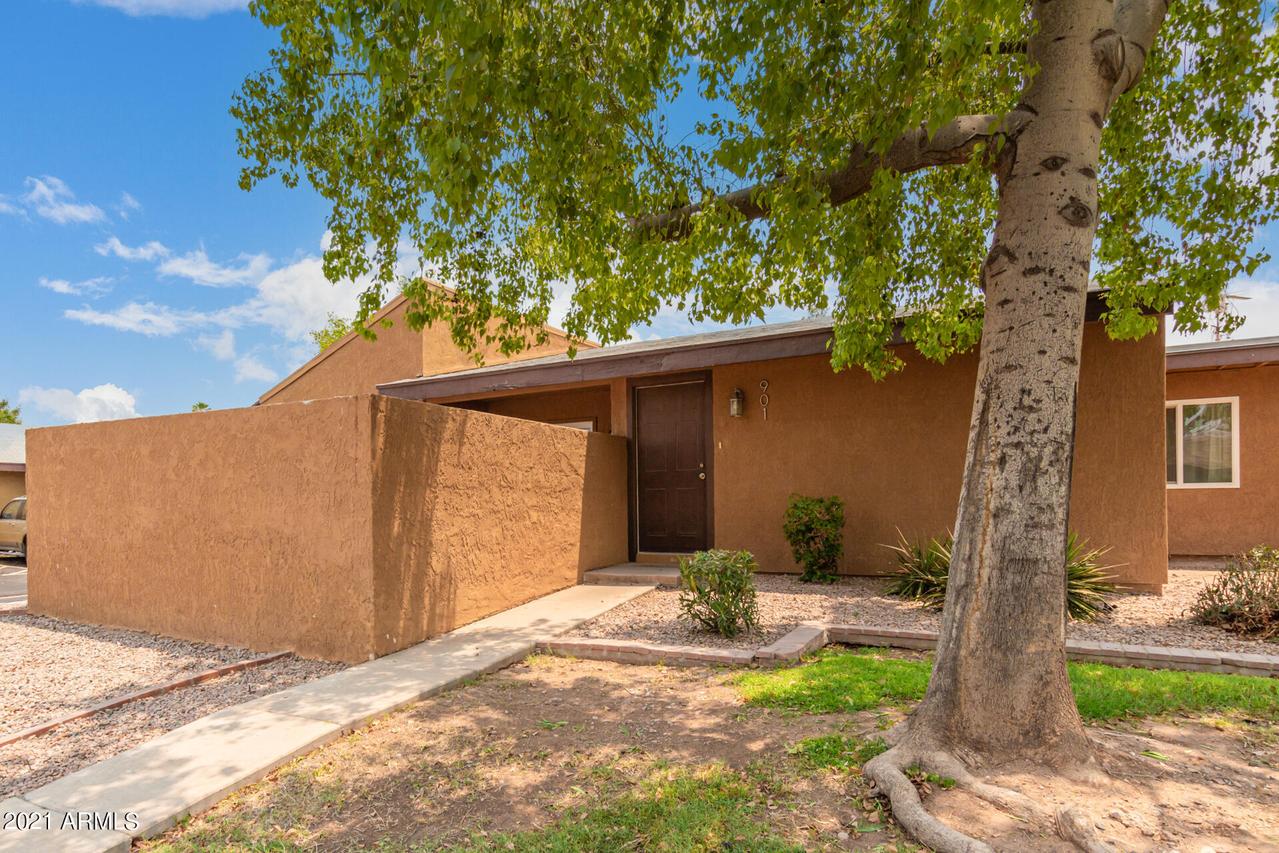 901 S Hacienda Dr., Tempe, AZ 85281