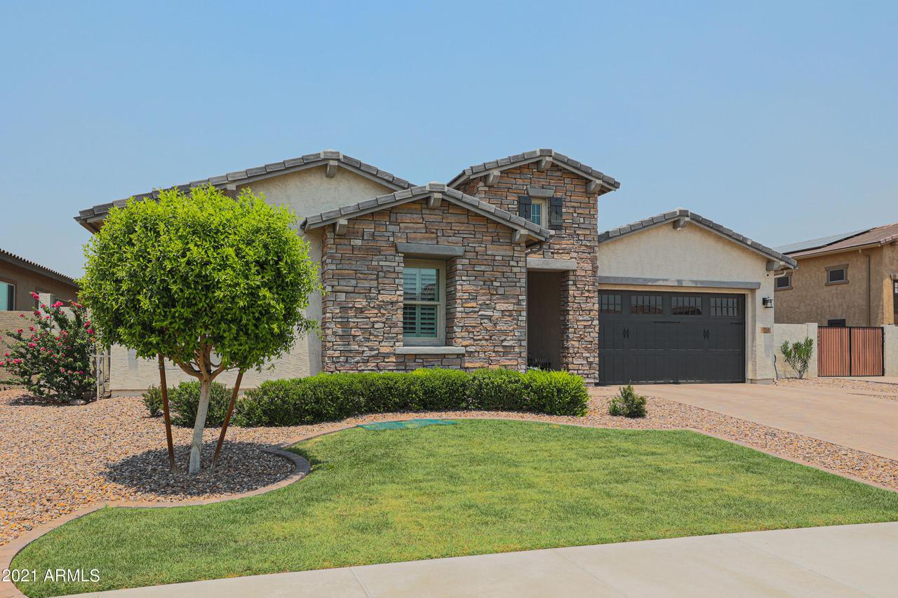9154 W Robin Ln., Peoria, AZ 85383