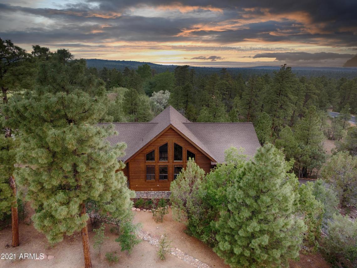 4561 W Shaggy Bark Rd., Show Low, AZ 85901