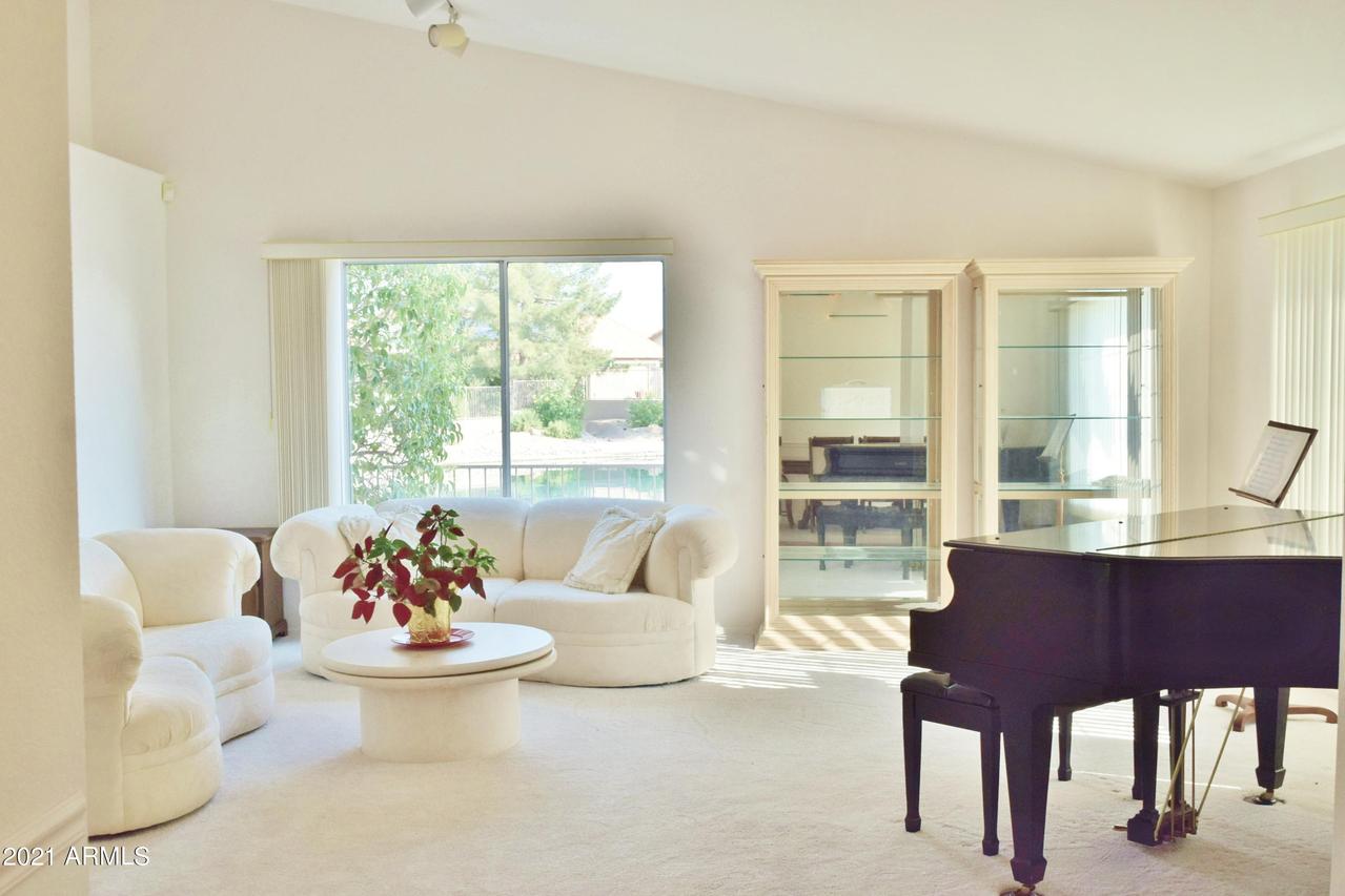 20452 N 109th Dr., Sun City, AZ 85373