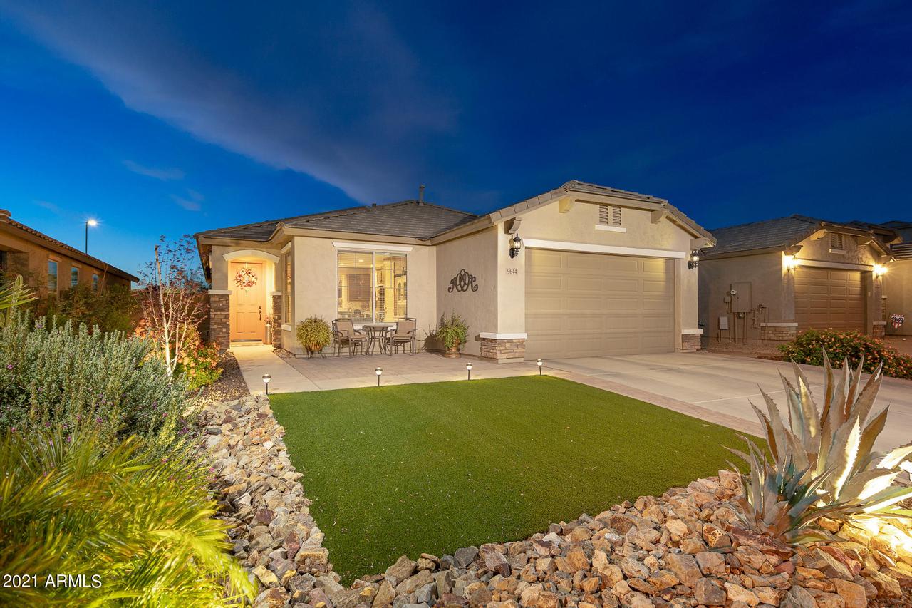9644 W Fallen Leaf Ln., Peoria, AZ 85383