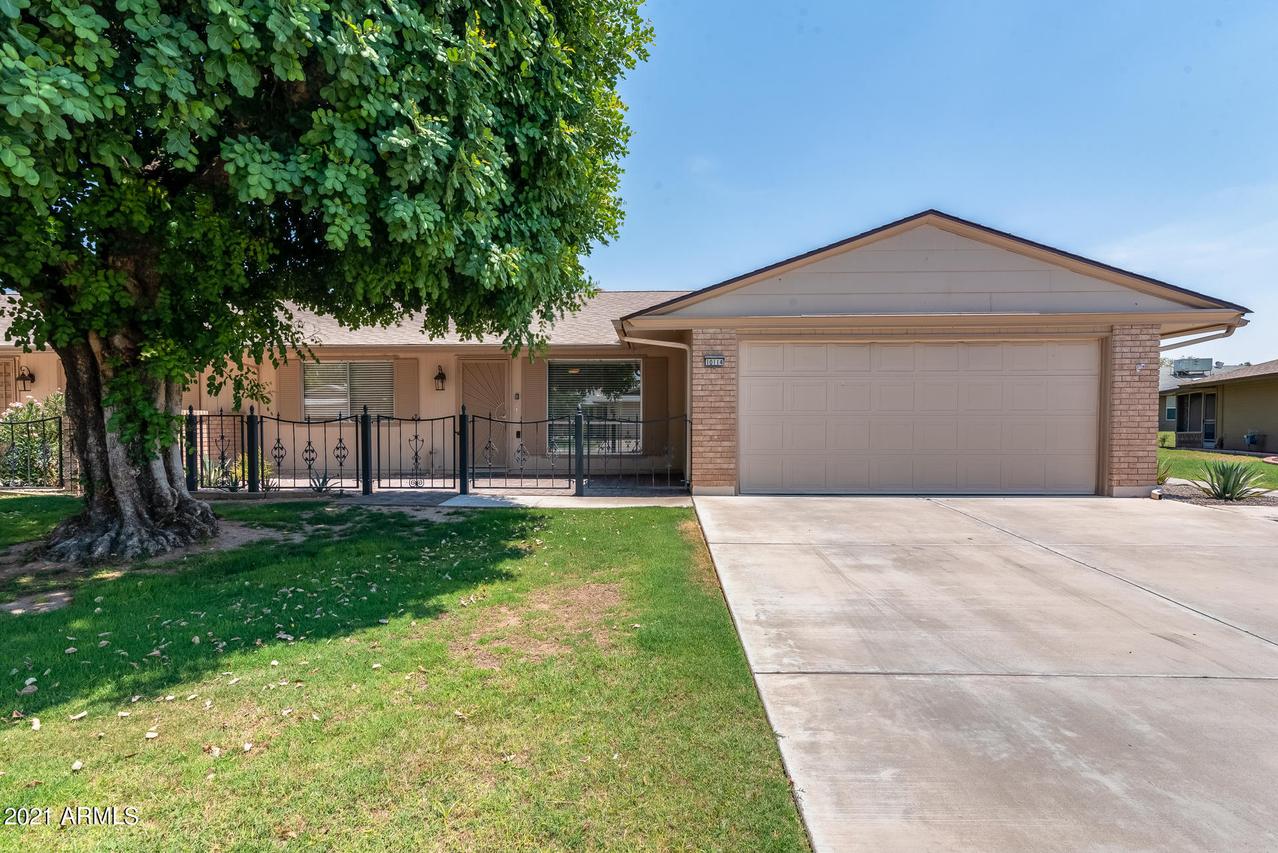 10114 W Royal Oak Rd., Sun City, AZ 85351