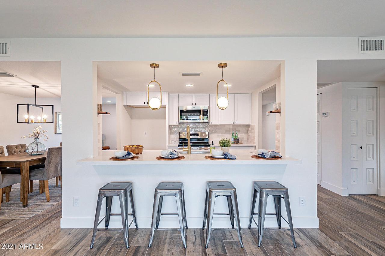 1532 E Minton Dr., Tempe, AZ 85282