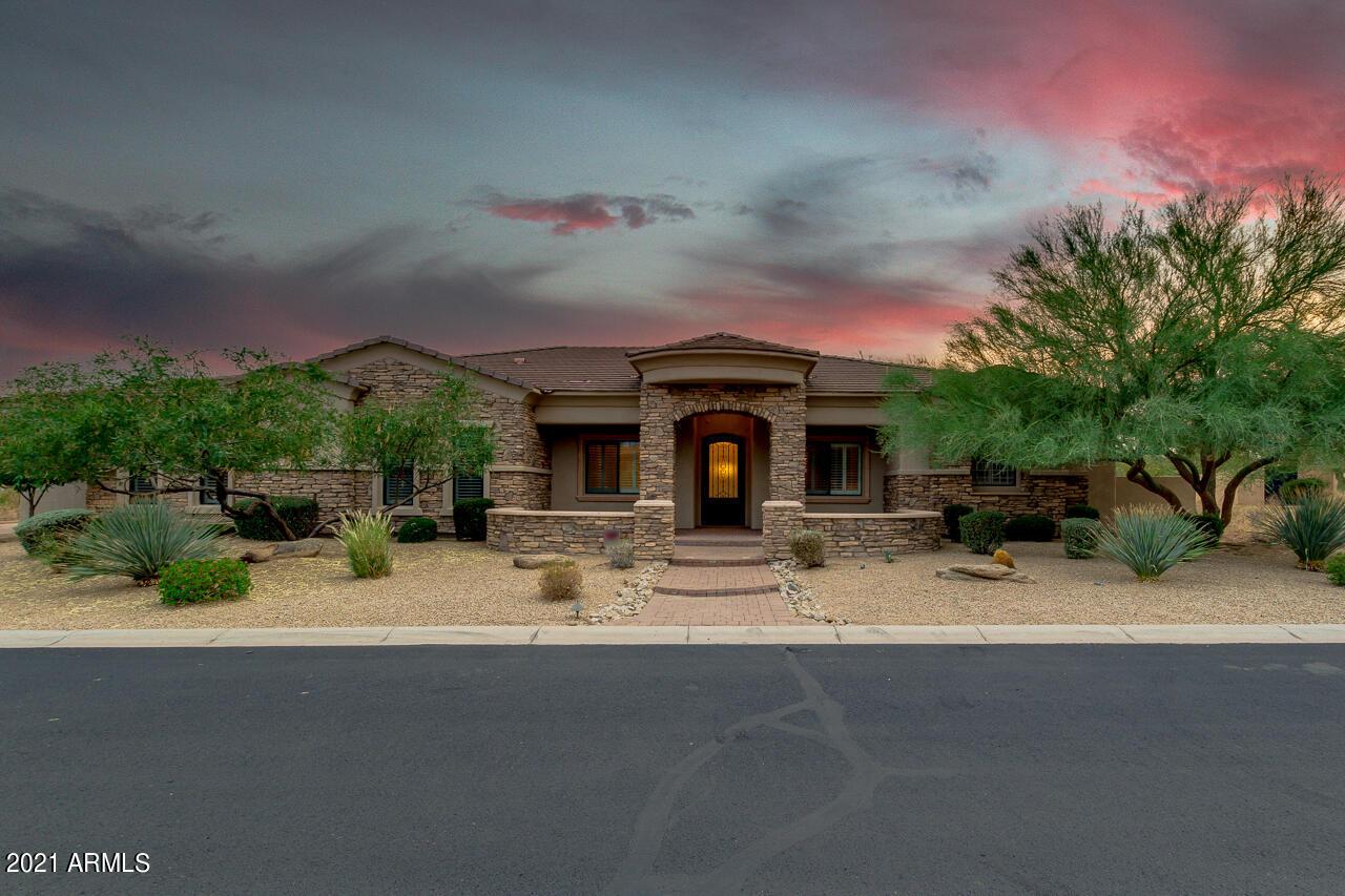 2116 N Channing Cir., Mesa, AZ 85207