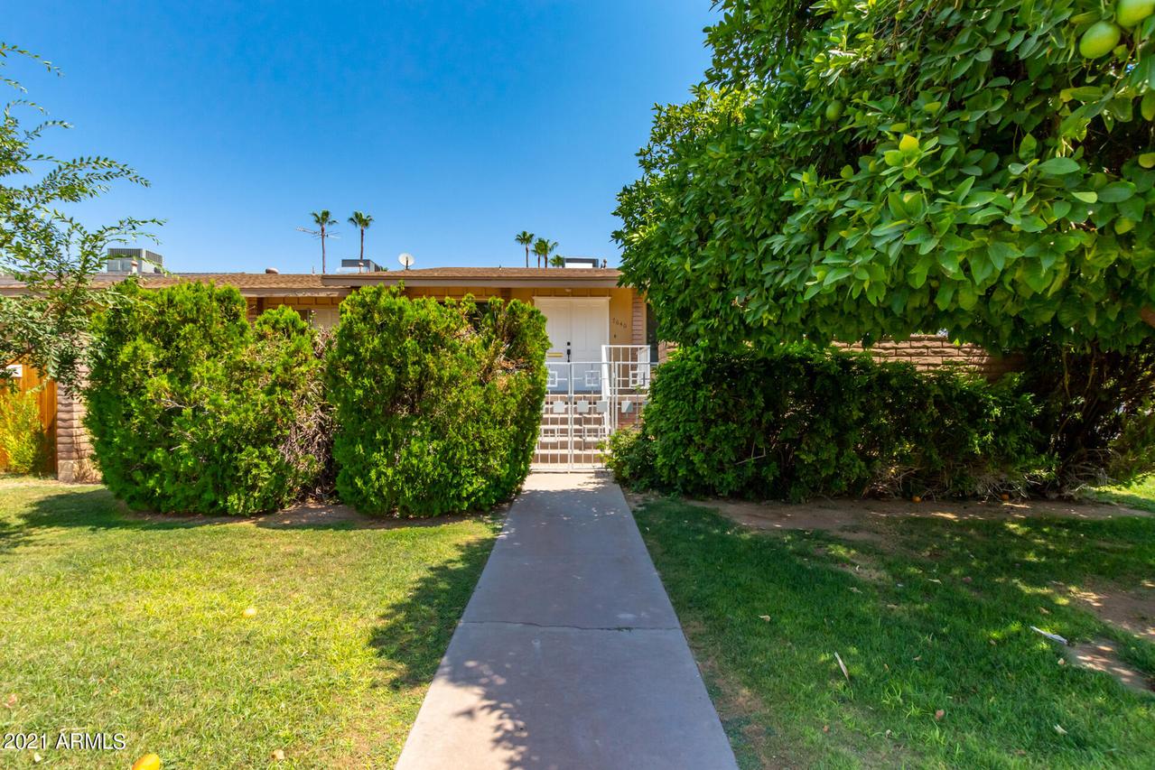 7640 E Camelback Rd., Scottsdale, AZ 85251