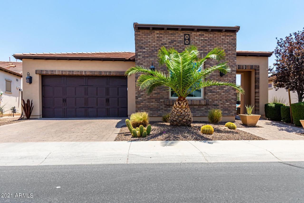 1549 E Verde Blvd., San Tan Valley, AZ 85140