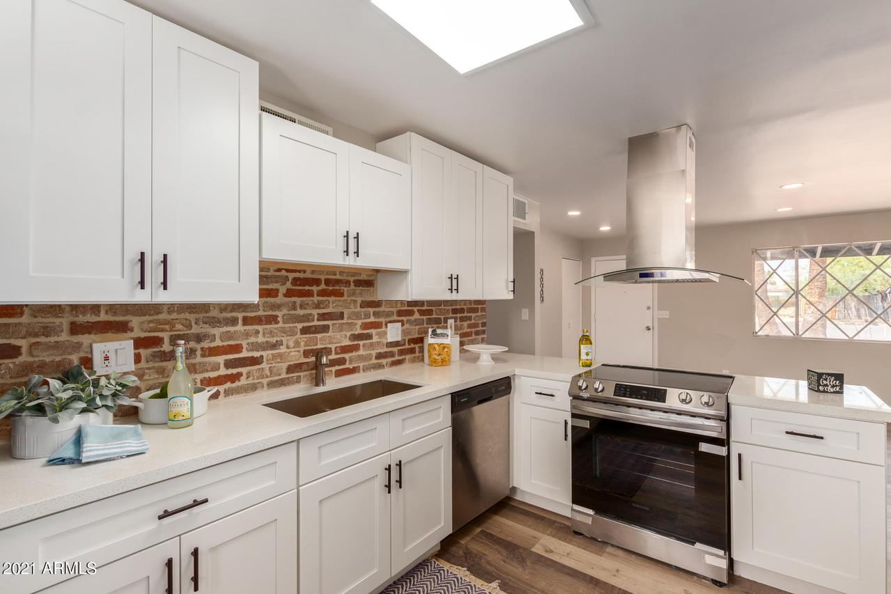 2011 E Aspen Ave., Mesa, AZ 85204