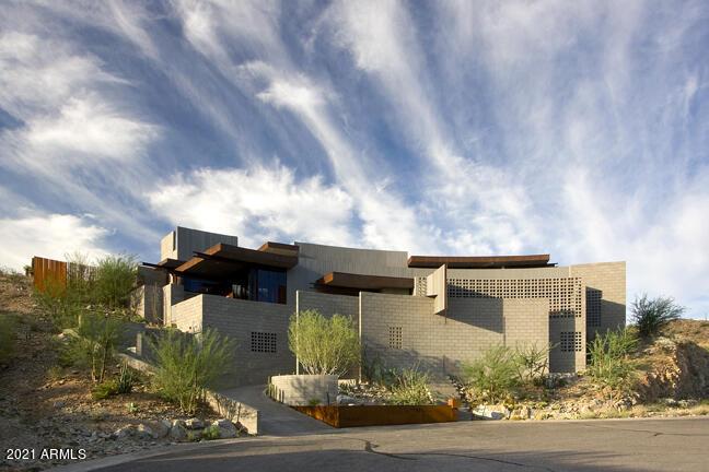 1827 E Rocky Slope Dr., Phoenix, AZ 85048