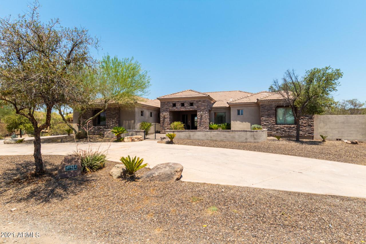 40924 N 3rd Ave., Phoenix, AZ 85086