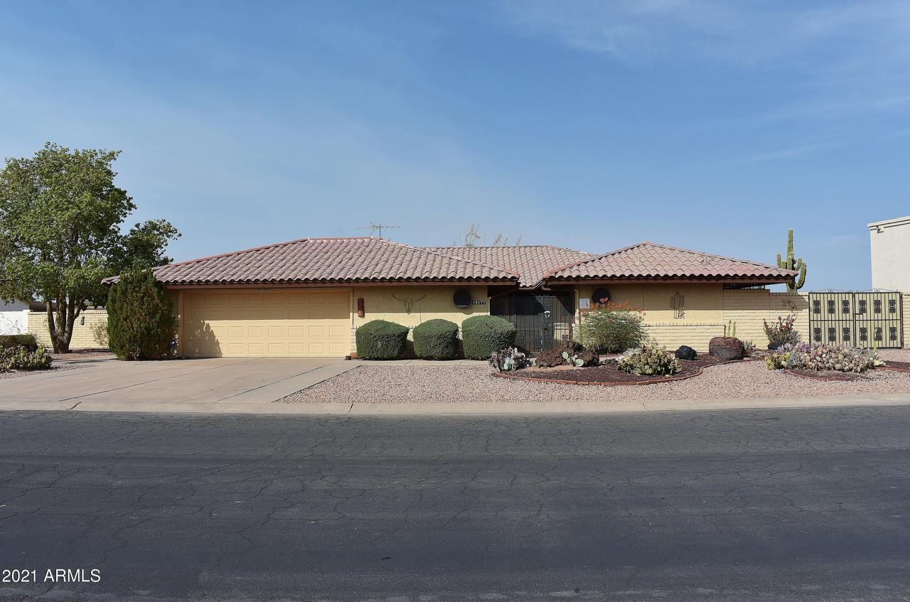 15177 S Country Club Way, Arizona City, AZ 85123