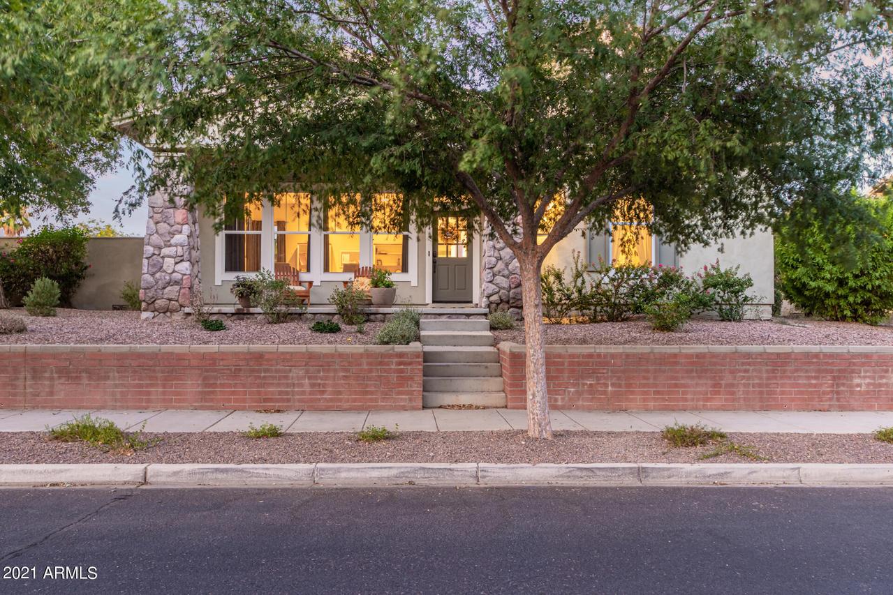 12677 N 152nd Dr., Surprise, AZ 85379