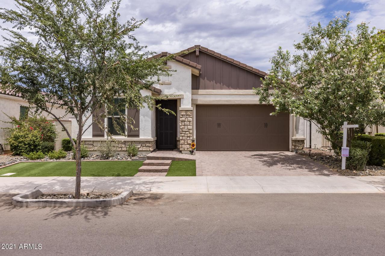 9860 E Theia Dr., Mesa, AZ 85212