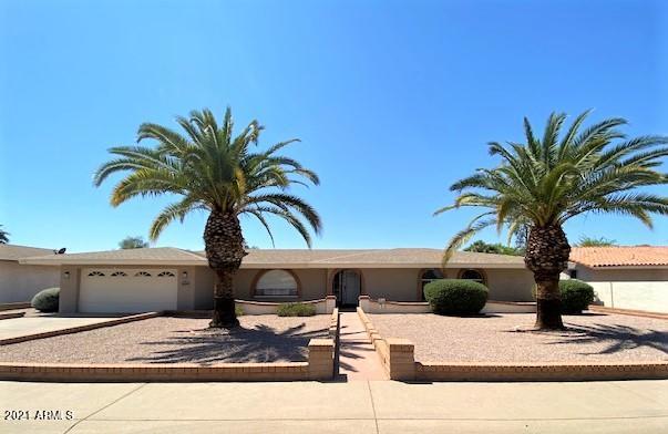 2104 N 63rd Pl., Mesa, AZ 85215