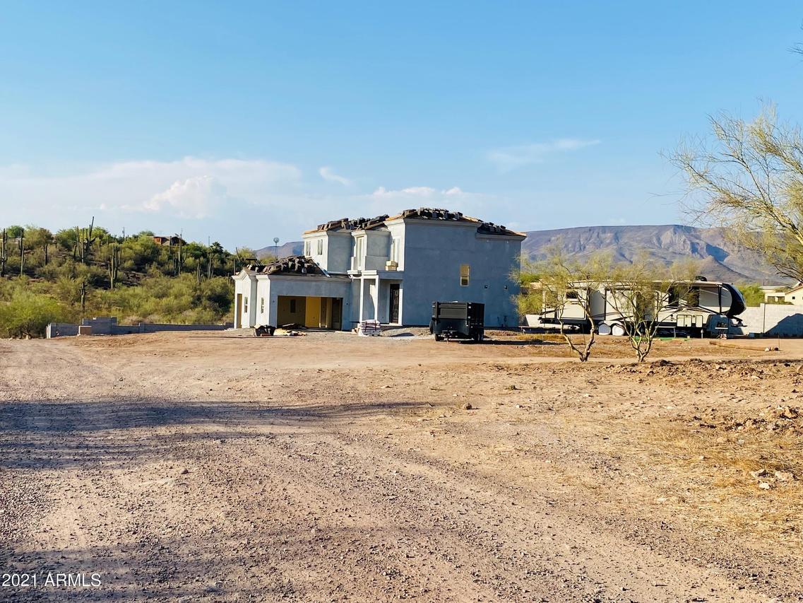 44321 N 2nd Ave., New River, AZ 85087