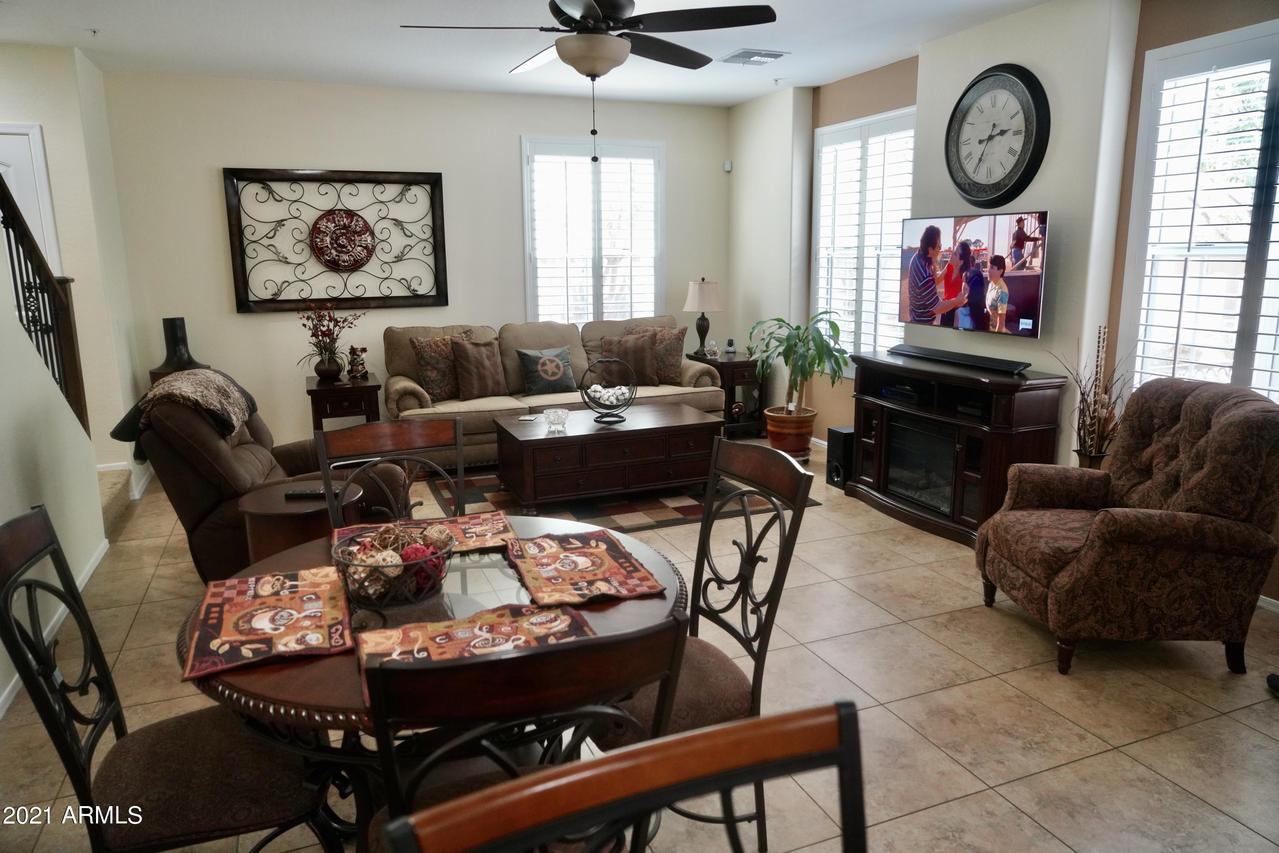 4772 E Portola Valley Dr. #102, Gilbert, AZ 85297