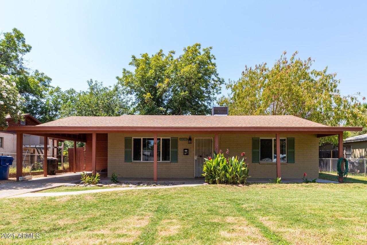 1135 W 2nd St., Mesa, AZ 85201