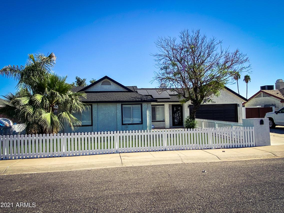 2213 W Irma Ln., Phoenix, AZ 85027