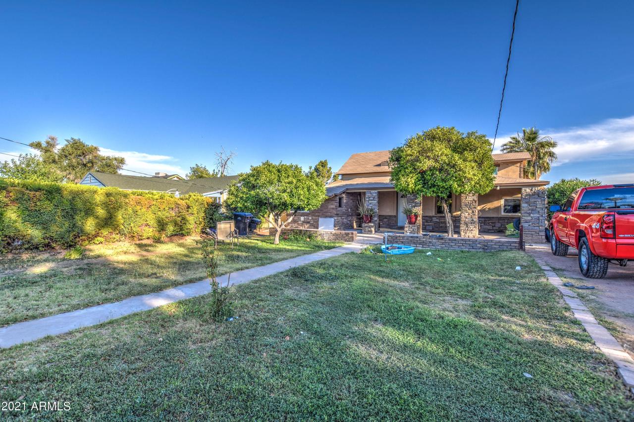 131 E 2nd Ave., Mesa, AZ 85210