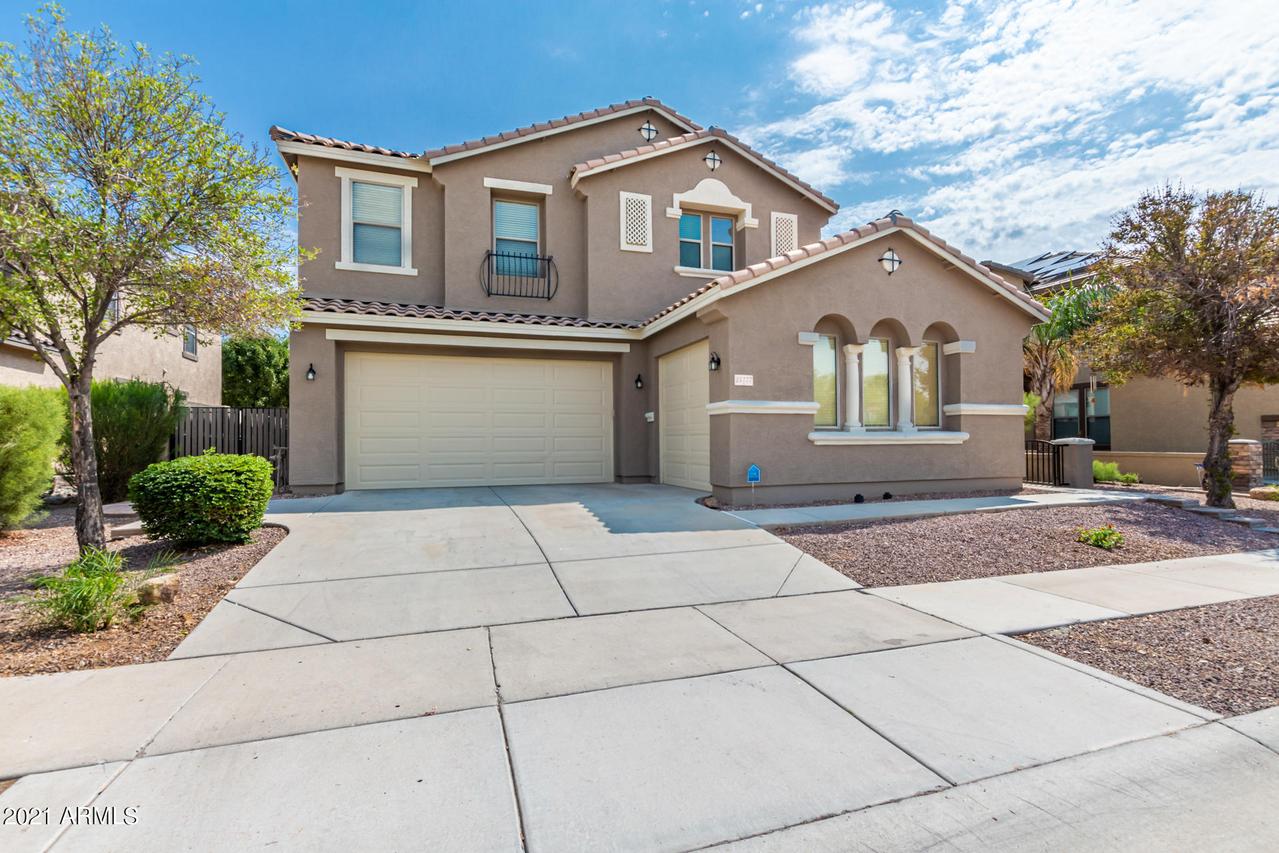 25777 N Sandstone Way, Surprise, AZ 85387