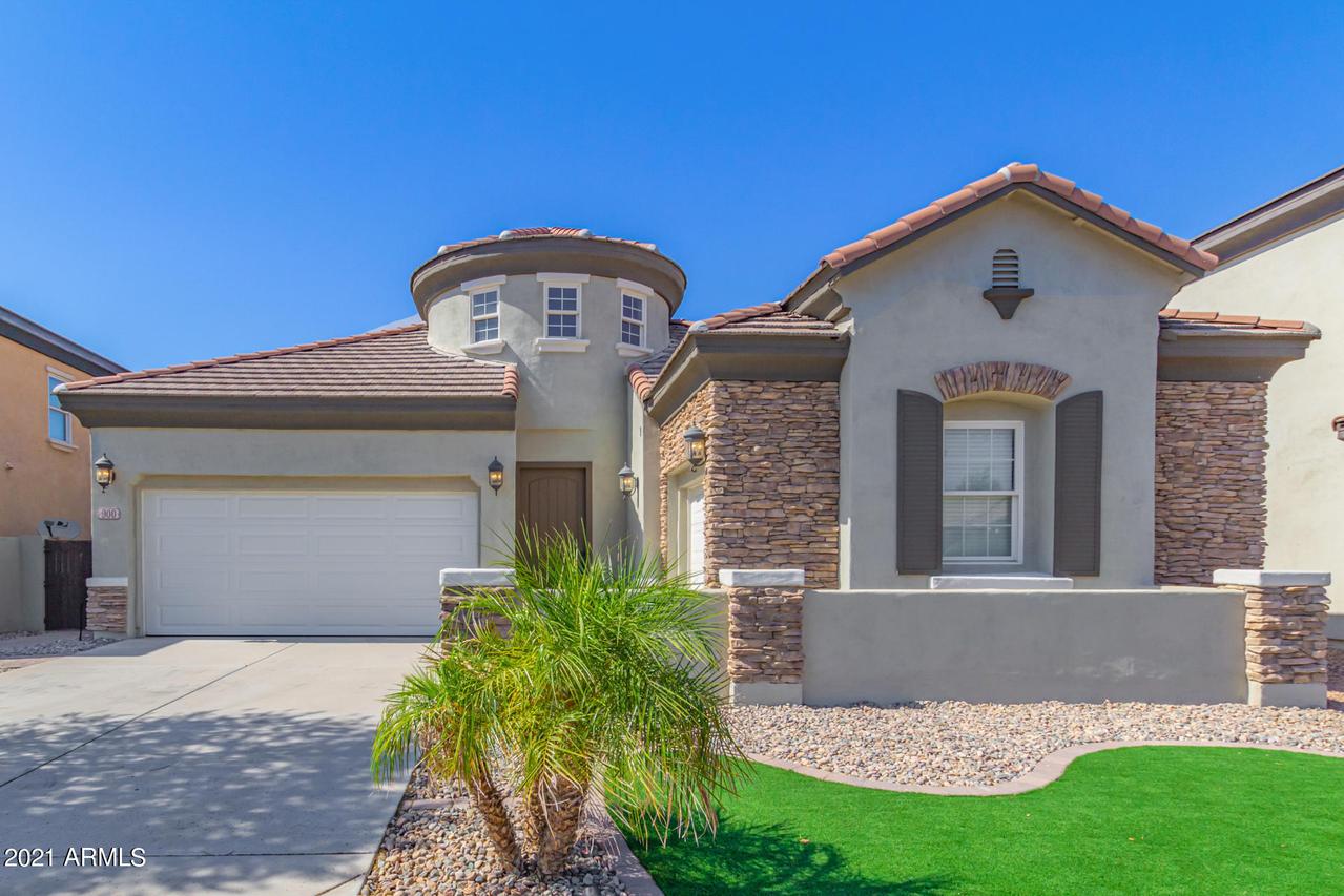 900 E Canyon Way, Chandler, AZ 85249