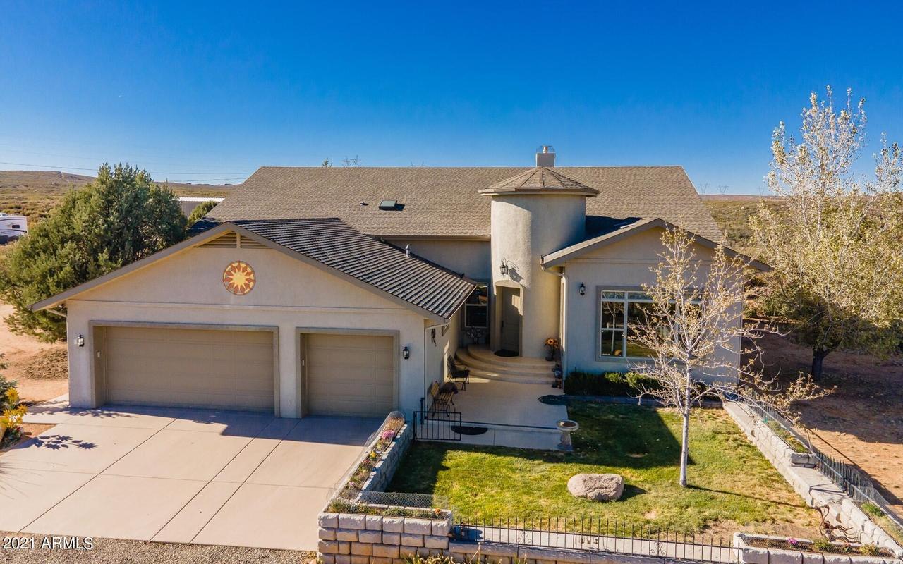 17100 E Lions Crossing Rd., Dewey, AZ 86327