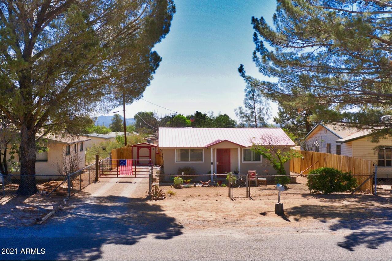 10267 S Healing Way, Hereford, AZ 85615