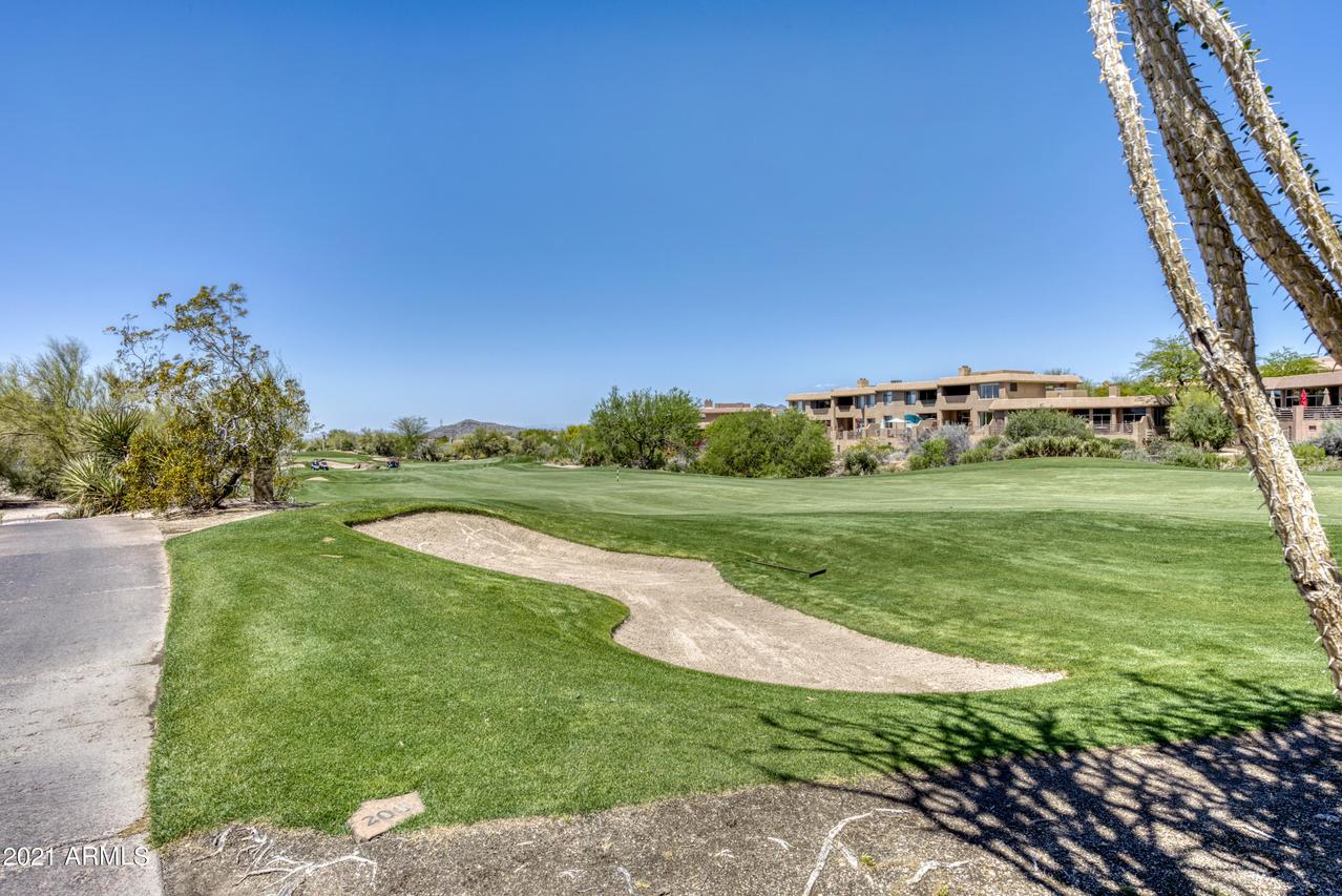 10260 E White Feather Ln. #1017, Scottsdale, AZ 85262