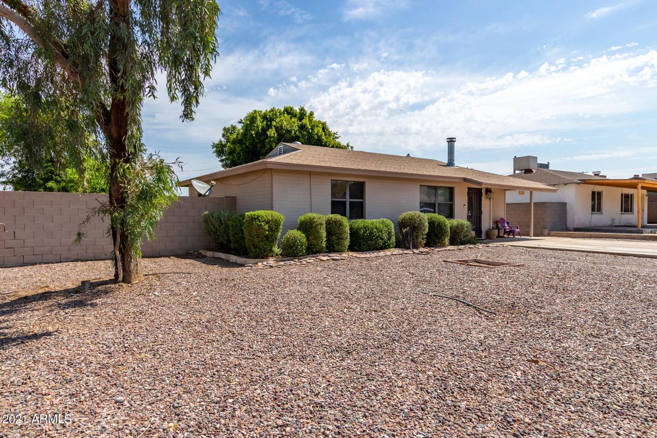 926 W Estes Way, Phoenix, AZ 85041