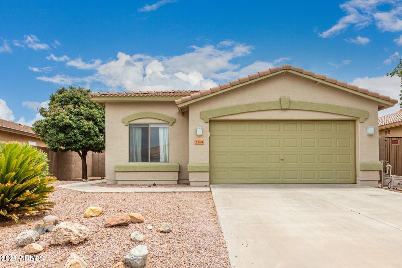 2169 W Allens Peak Dr., San Tan Valley, AZ 85144